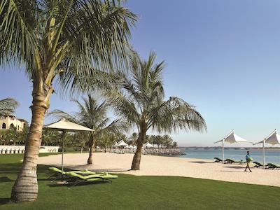 تریدرز هتل قریه ال بری