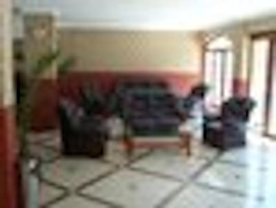 ساننی اسیا پالاس