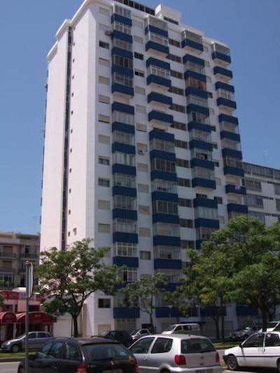 ترز میرا پریا