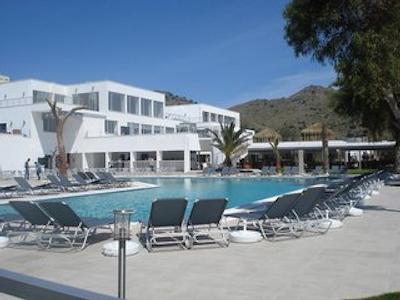 کامل بدروم بیچ کلوب