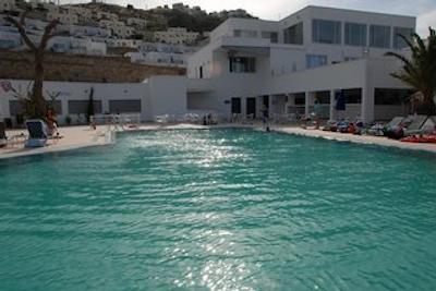 کامل بدروم بیچ کلوب