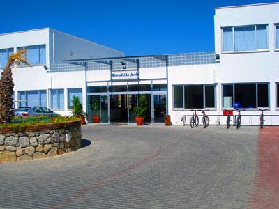 کامل بدروم بیچ کلوب