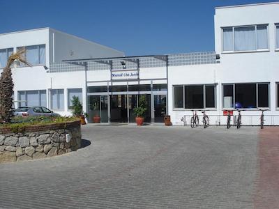 کامل بدروم بیچ کلوب