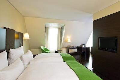 نه کالکشن درسدن آلتمارکت