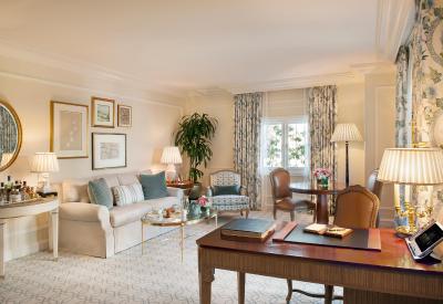 د پنینسولا بورلی هیلز