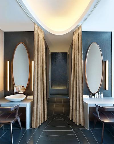 د است رجیز اُساکا