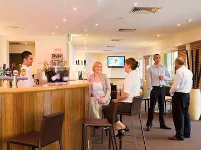 نوتل کیرنز اُاسیز ریزرت