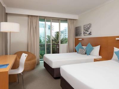 نوتل کیرنز اُاسیز ریزرت