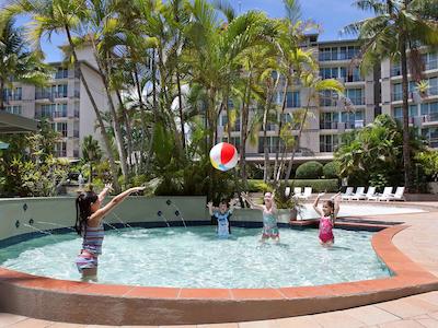 نوتل کیرنز اُاسیز ریزرت