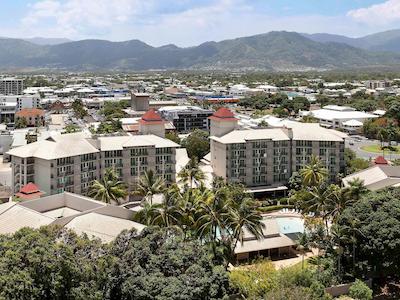 نوتل کیرنز اُاسیز ریزرت