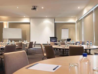 نوتل کیرنز اُاسیز ریزرت