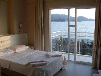 ماکری بیچ هتل