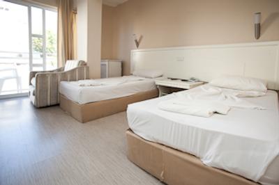 ماکری بیچ هتل