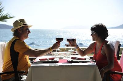 ماکری بیچ هتل