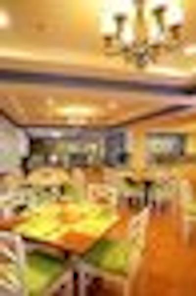 سُلاریوم کرنادو بیچ