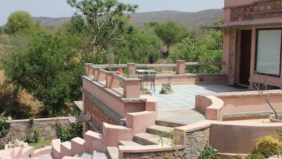 تری آف لایف ریزورت اند اسپا