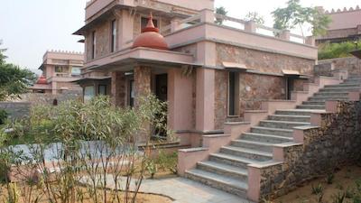 تری آف لایف ریزورت اند اسپا