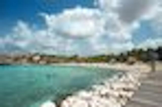 بلو ب کوراکاو گولف اند بیچ ریزرت