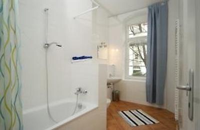 اُلد تون اپارتمنتز زهدنیکر استر