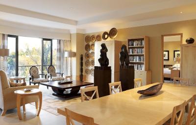 ساکسن هتل ویلاز اند اسپا