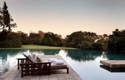 ساکسن هتل ویلاز اند اسپا