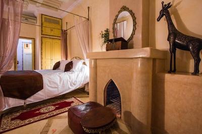 ریاد امیرا ویکتریا