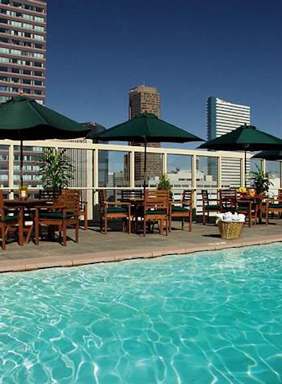 وارویک دنور