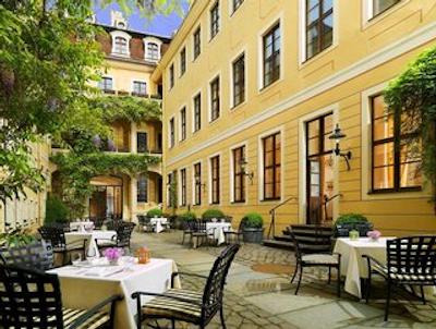 د وستین بلوو درسدن