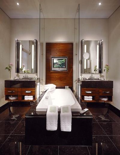 د وستین بلوو درسدن