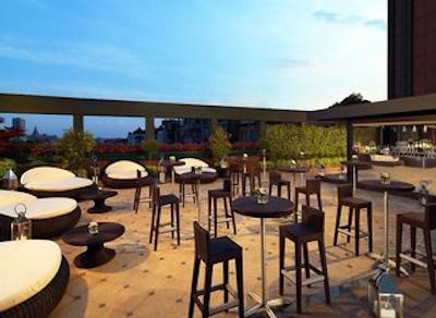 د وستین پالاس میلان