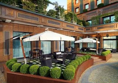 د وستین پالاس میلان