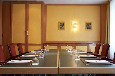 استیجنبرجر هتل دورینجر هف