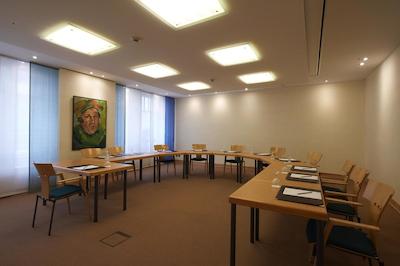 استیجنبرجر هتل دورینجر هف