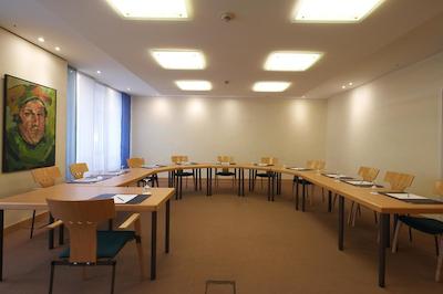 استیجنبرجر هتل دورینجر هف