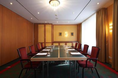 استیجنبرجر هتل دورینجر هف