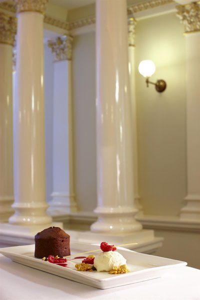 د وستین اسیدنی