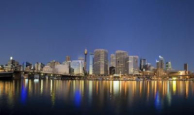 د وستین اسیدنی