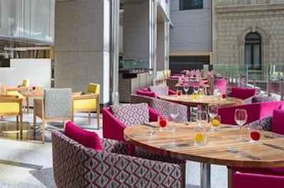 د وستین اسیدنی