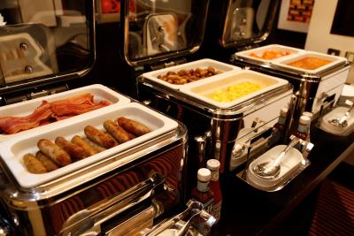 امبا هتل چارینگ کرز