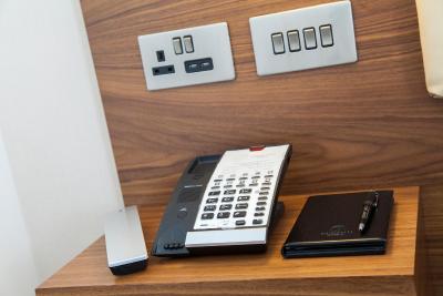 امبا هتل چارینگ کرز