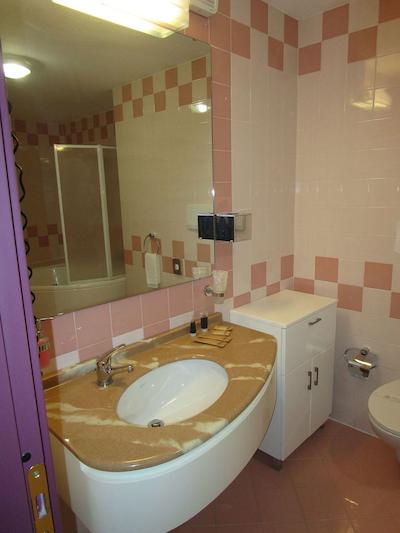 بست وسترن هتل ایمپریال