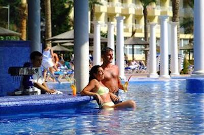 سُل پلکانز اُکاز