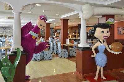 سُل پلکانز اُکاز