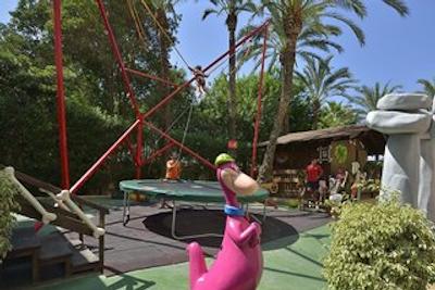 سُل پلکانز اُکاز