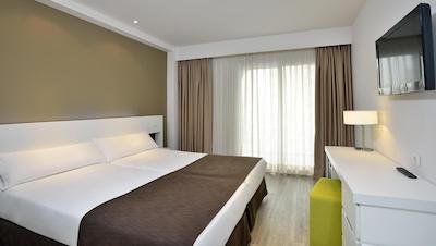 سُل پلکانز اُکاز