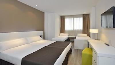 سُل پلکانز اُکاز