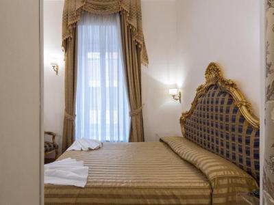 دموز کلسئو هتل