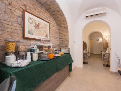 دموز کلسئو هتل