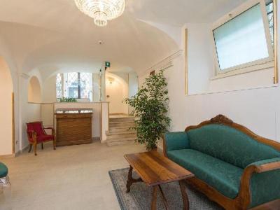 دموز کلسئو هتل