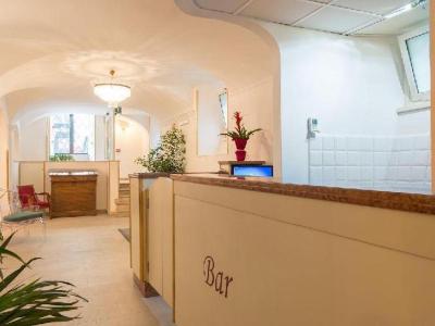 دموز کلسئو هتل